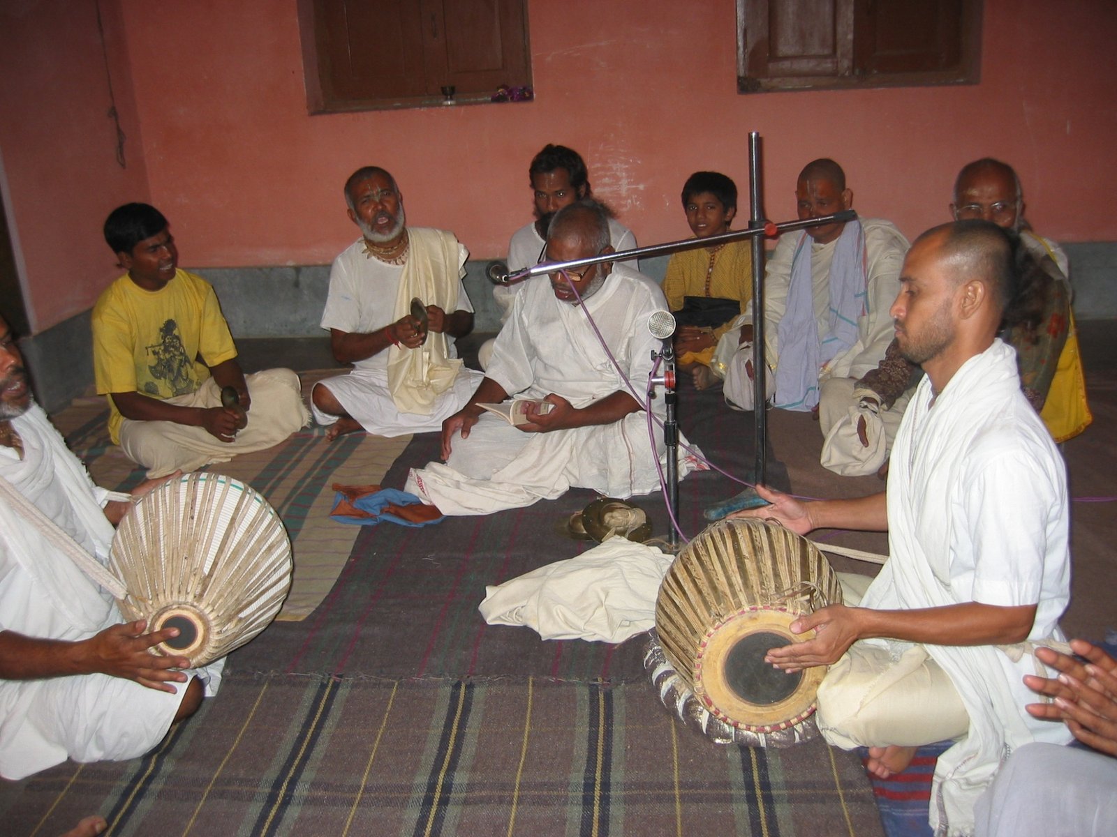 Listening to Hari Katha Delivered  by Ananda Gopal Das Babaji Maharaja. Radha Kunda. 2004.10.12-14