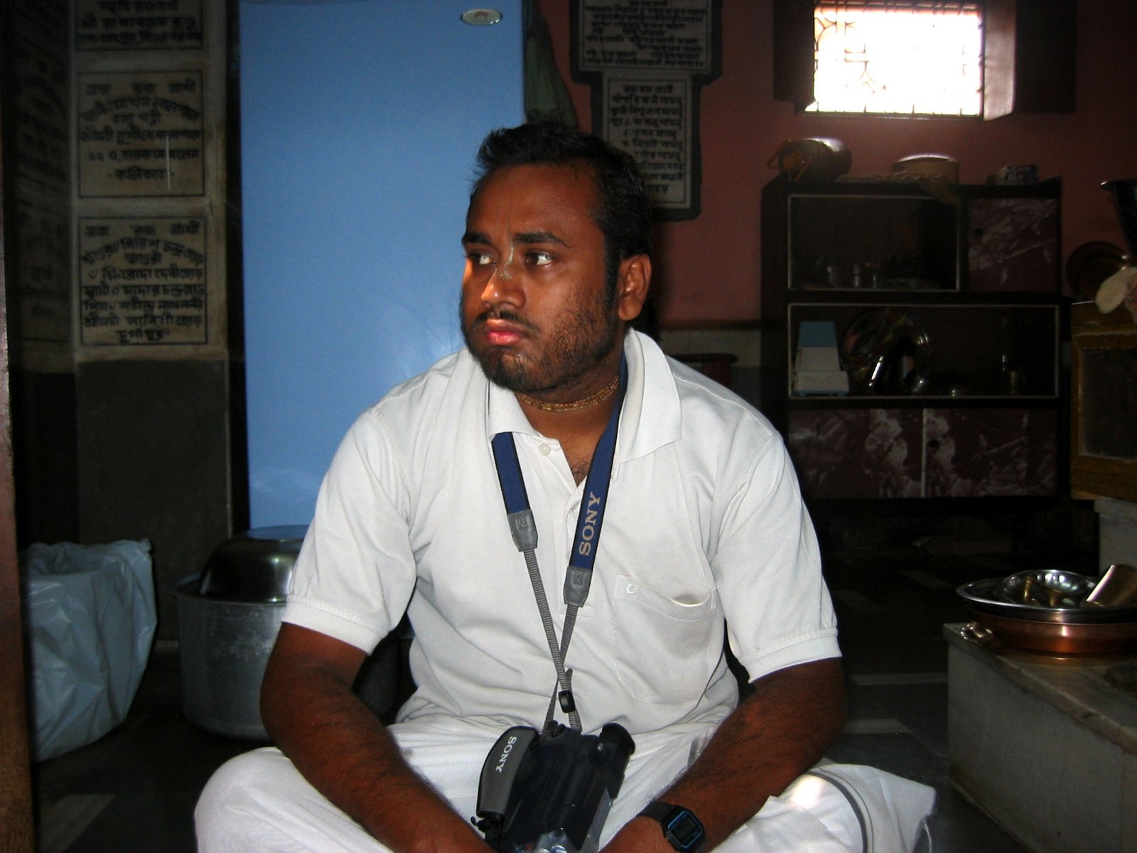 3 listening to hari katha delivered by ananda gopal das babaji radha kunda 2004 10 14