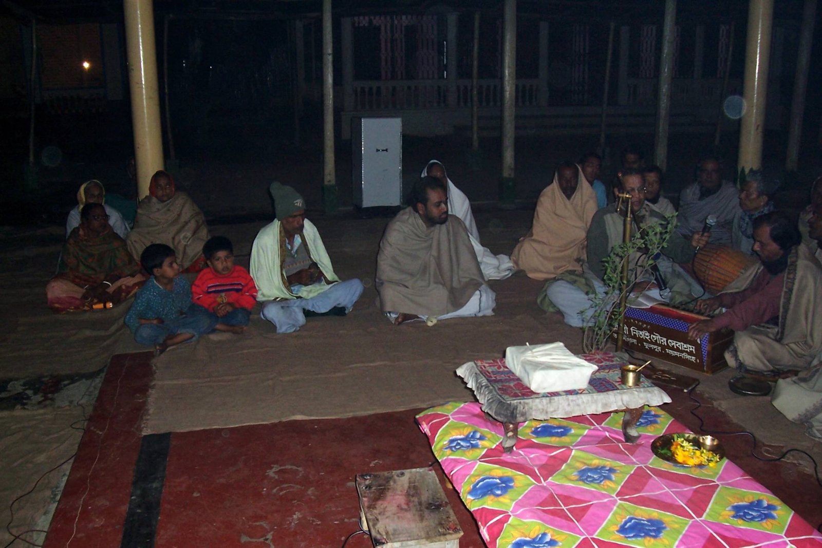 17 phulpur parikrama preaching bangladesh 2004.02.09