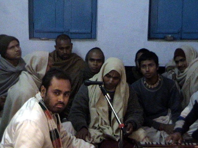 13 sarasvati puja vrindavan 2004.01.26