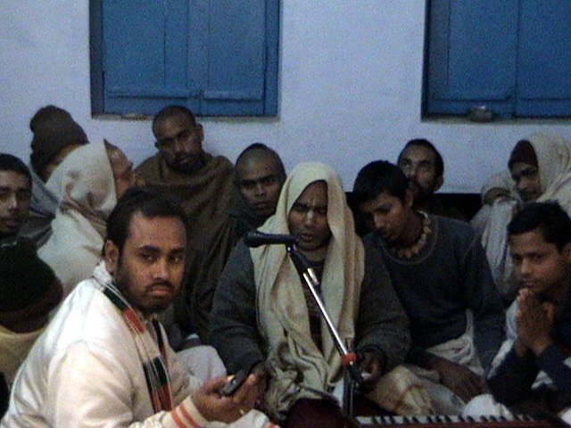 16 sarasvati puja vrindavan 2004.01.26