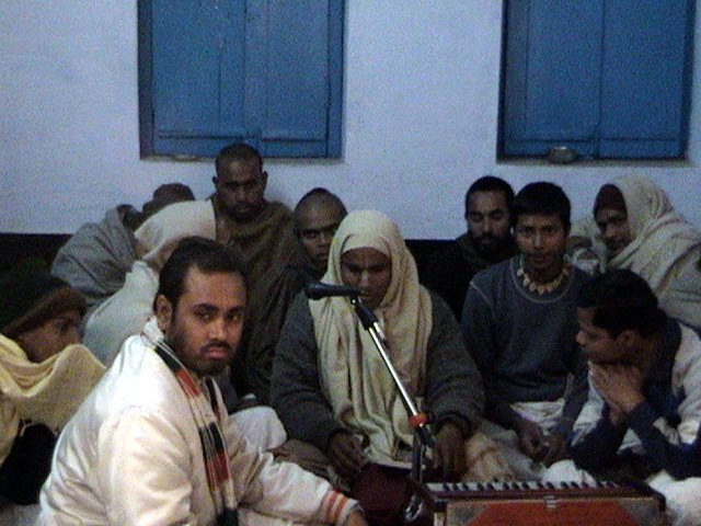 18 sarasvati puja vrindavan 2004.01.26