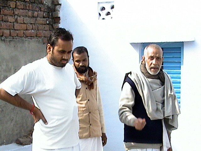 2 sarasvati puja vrindavan 2004.01.26