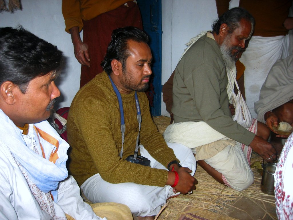 3 utsava surya kunda 2004.12.19