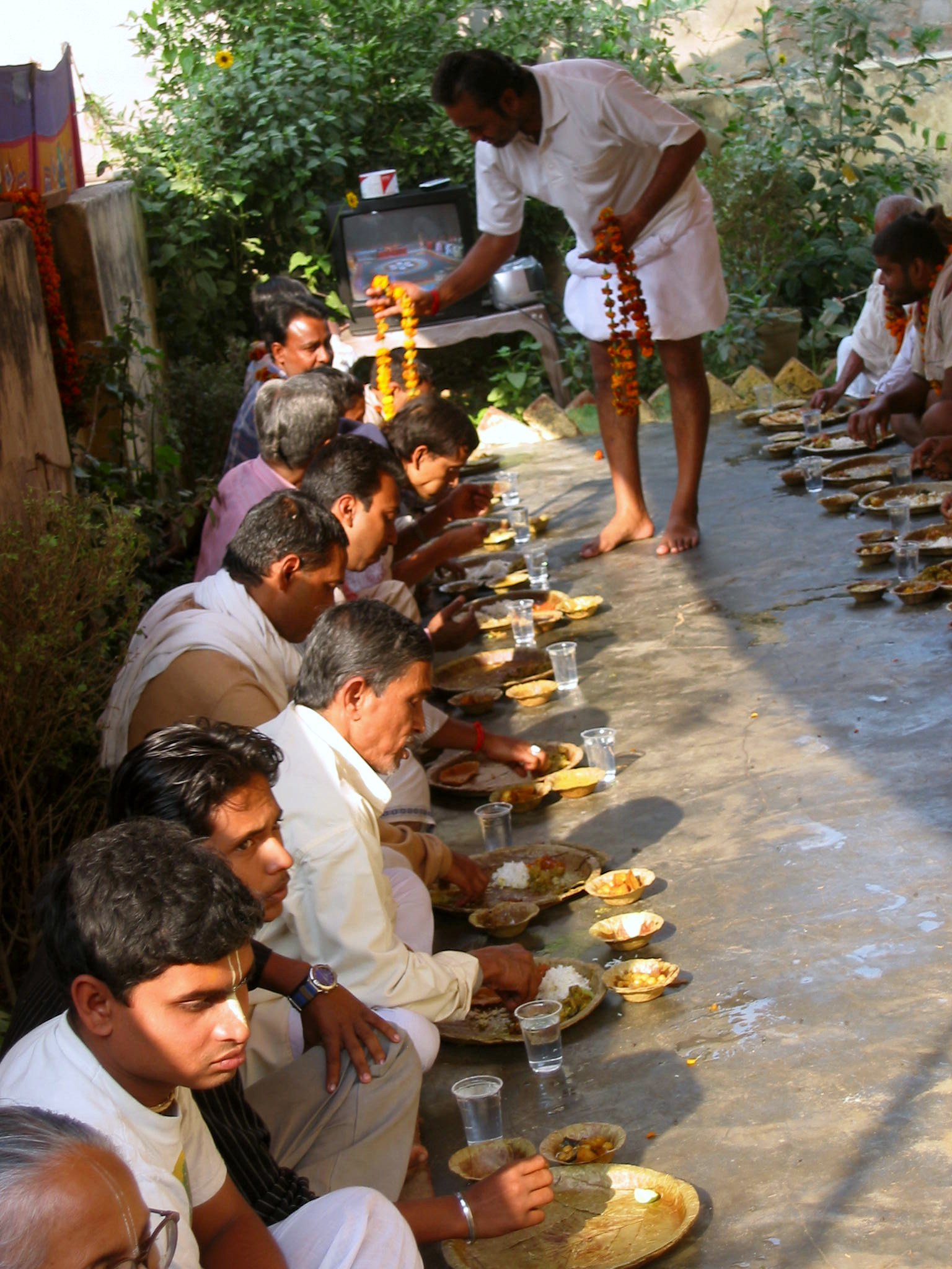 2 utsava vrindavan 2004.11.25