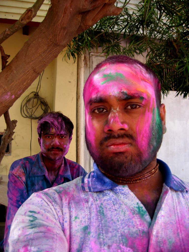 3 holi vrindavan 2005 04 26