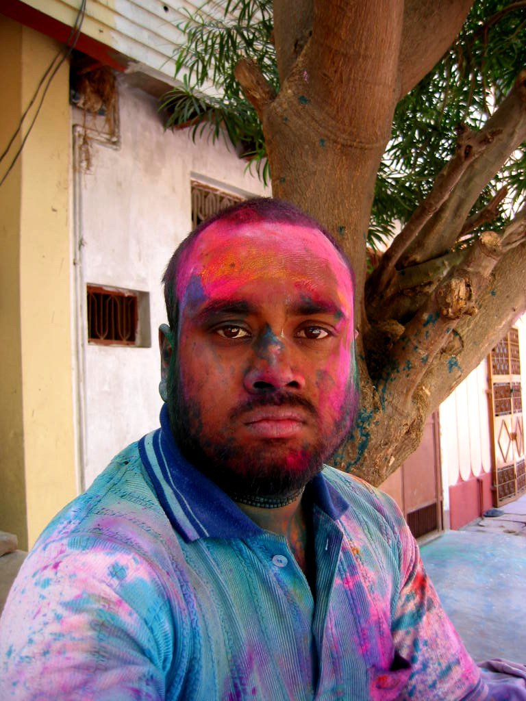 6 holi vrindavan 2005 04 26