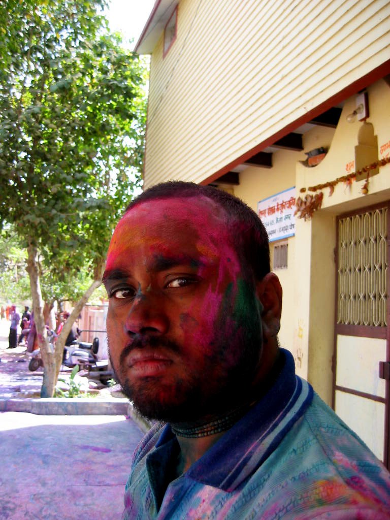 8 holi vrindavan 2005 04 26