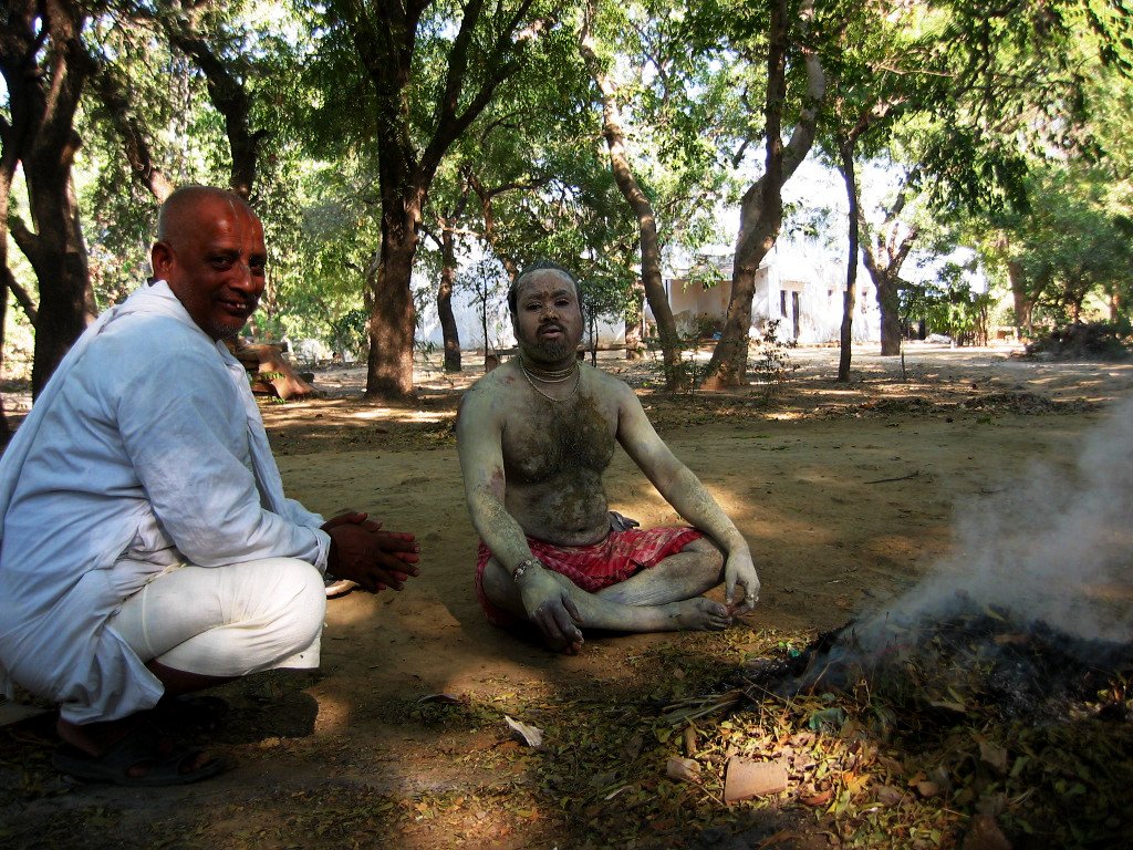 27 Vrindavan 2006.06.12 21