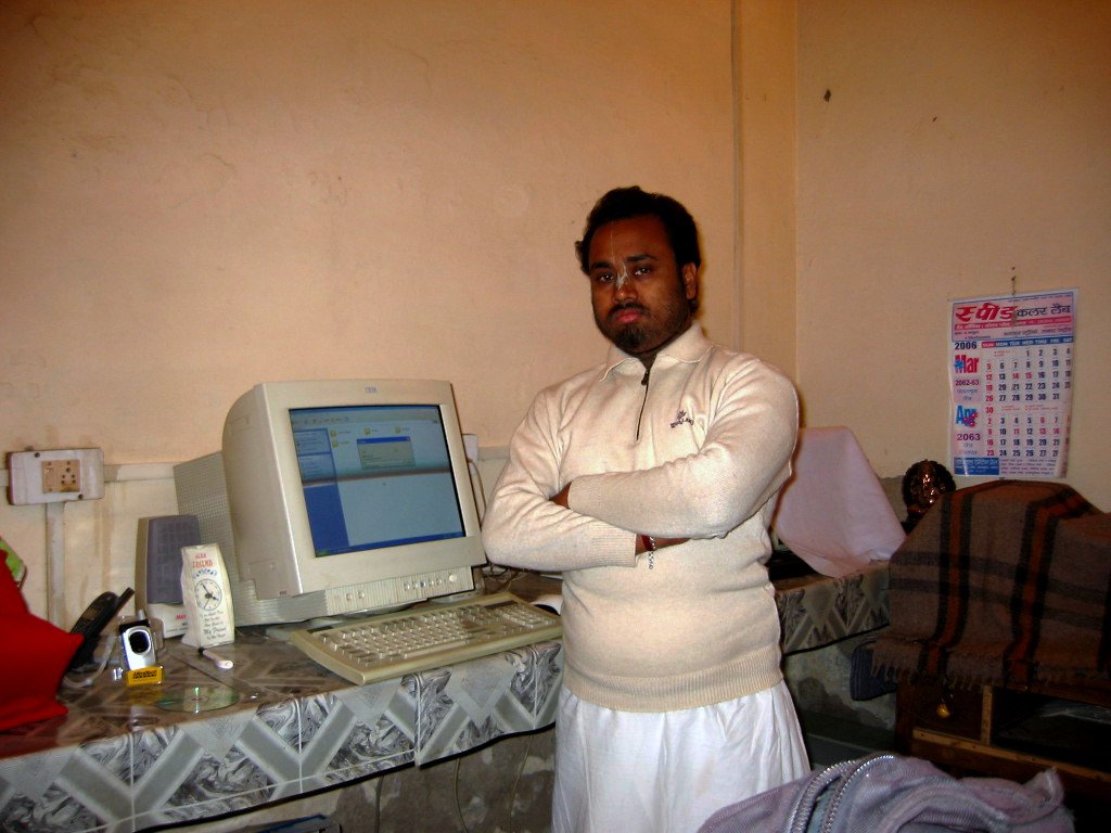 28 Vrindavan 2006.06.12 21