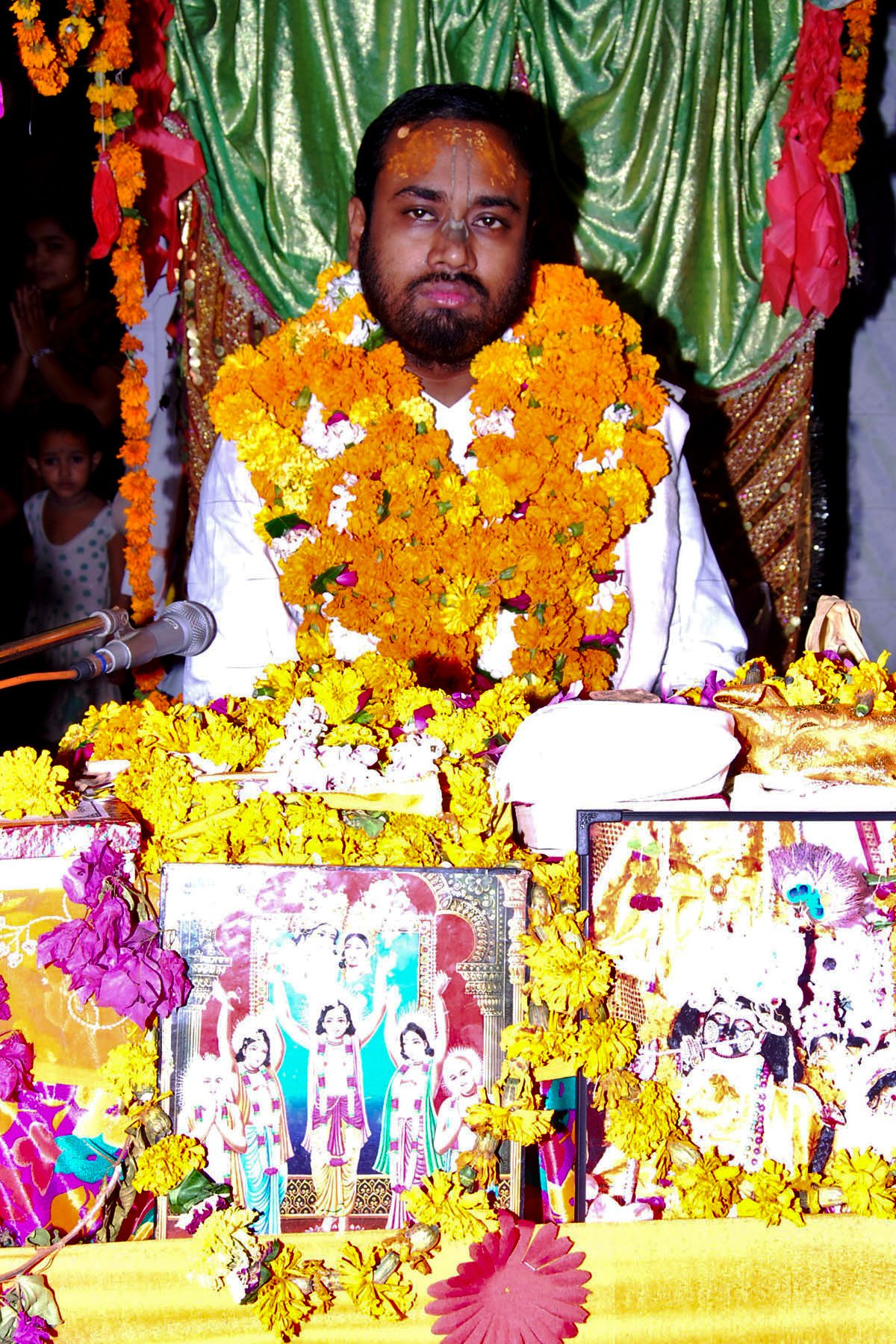 10 speaking hari katha govardhan 2008.10.04 08