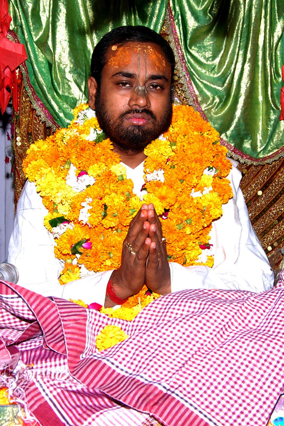 9 speaking hari katha govardhan 2008.10.04 08