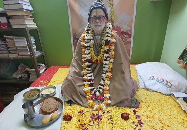 1 pandit shri krishna das babaji disappearance festival radha kunda 2019 12 31